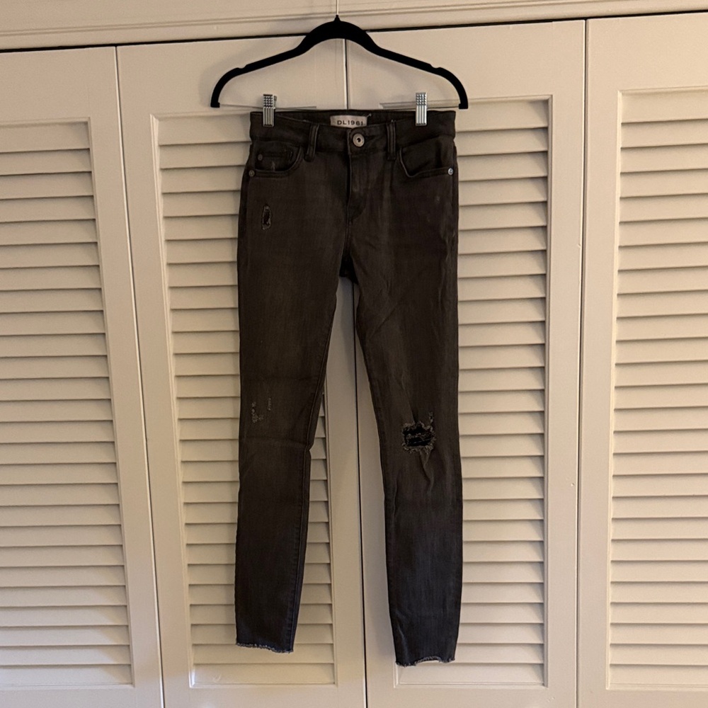 DL1961 Women’s Skinny Distressed Jeans in Charcoal Gray